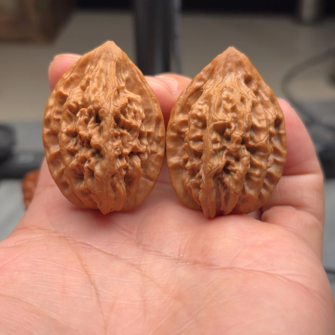 恩***脱文玩核桃吊坠蜡皮鸡心恩赐