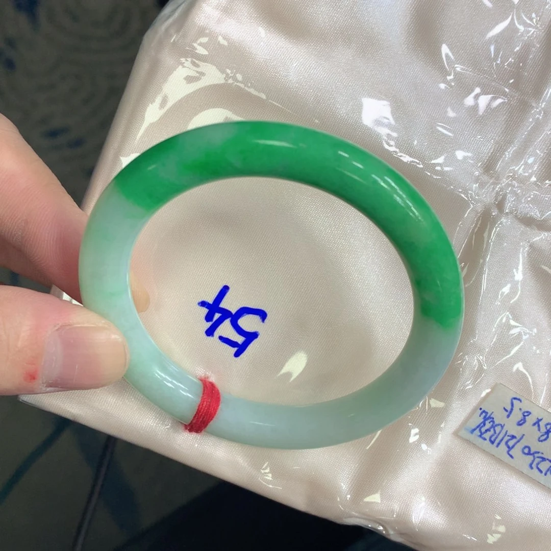 未镶嵌手镯（圆镯）翡翠翡翠