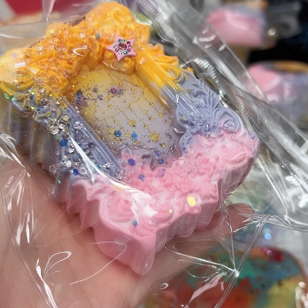 硅胶朝露浮雕相框265g