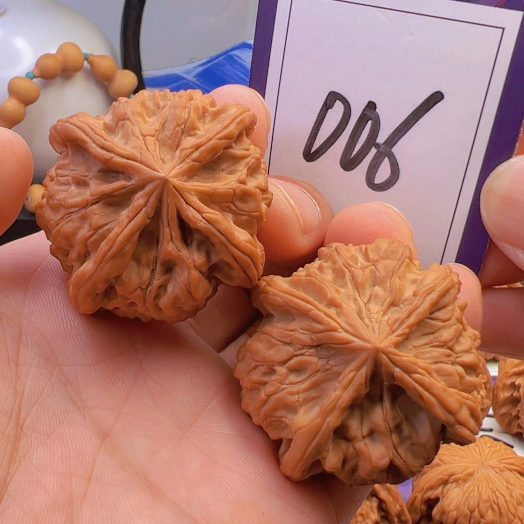 文玩核桃吊坠全品野生元宝四棱43尺寸006号