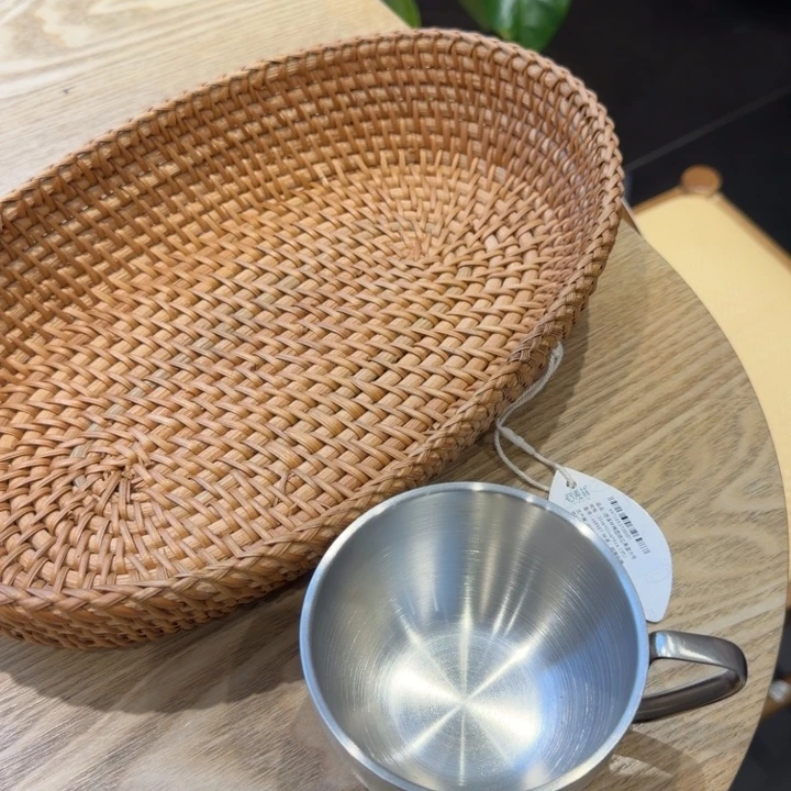 筐子一个杯子一个