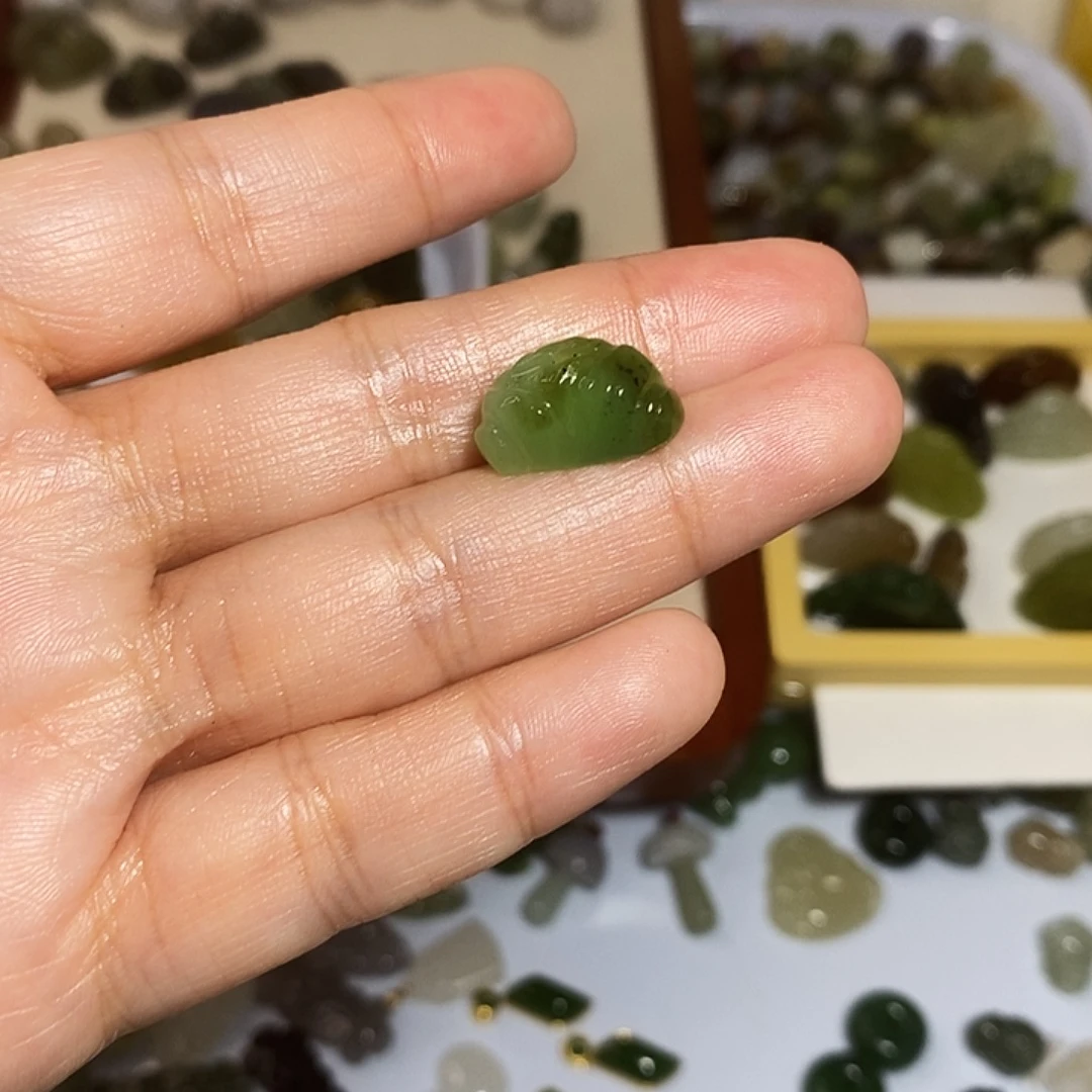 和田玉未镶嵌手链微瑕通孔