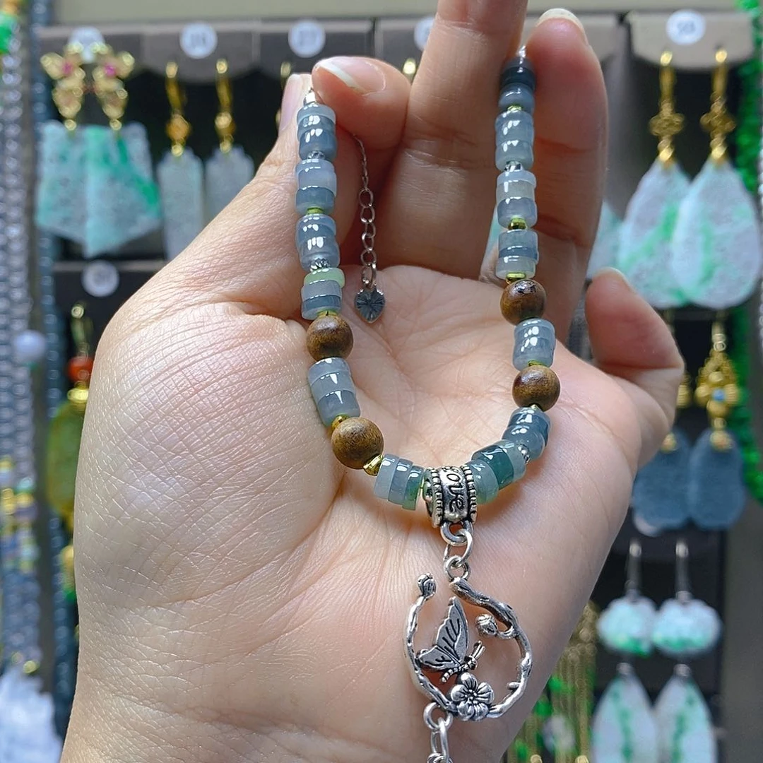 未镶嵌翡翠耳饰翡翠