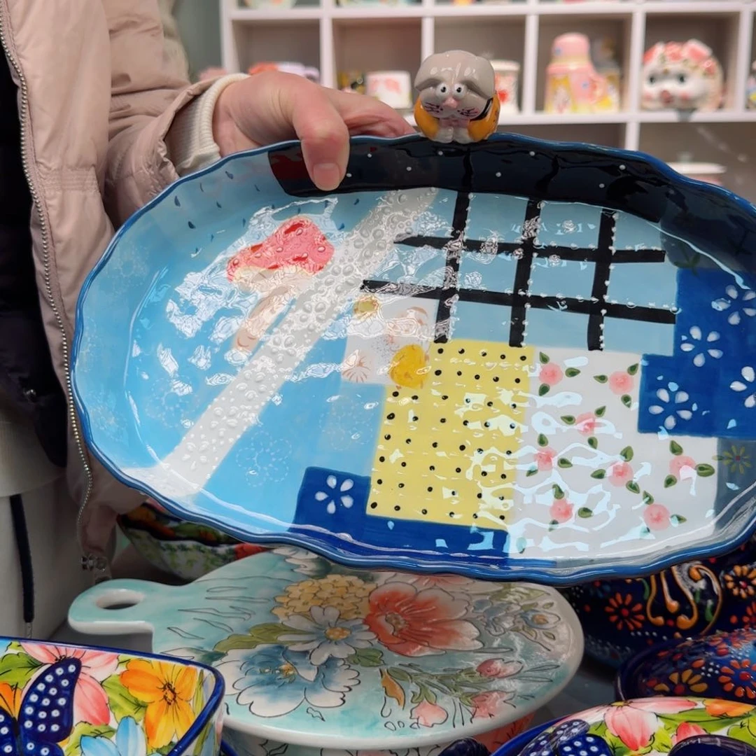 瓷拼布蓝色椭圆烤盘一只