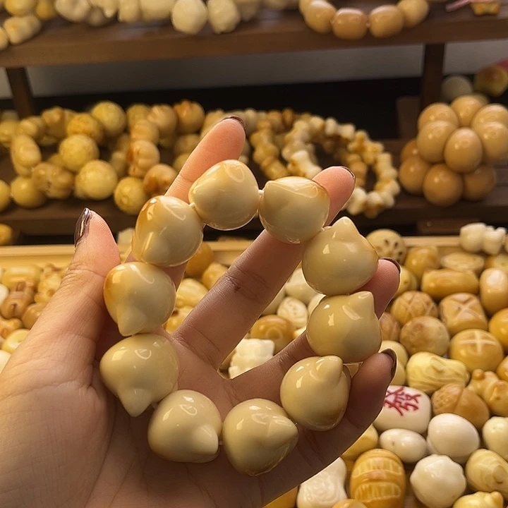 吊坠菩提根/象牙果卡2526kt猫