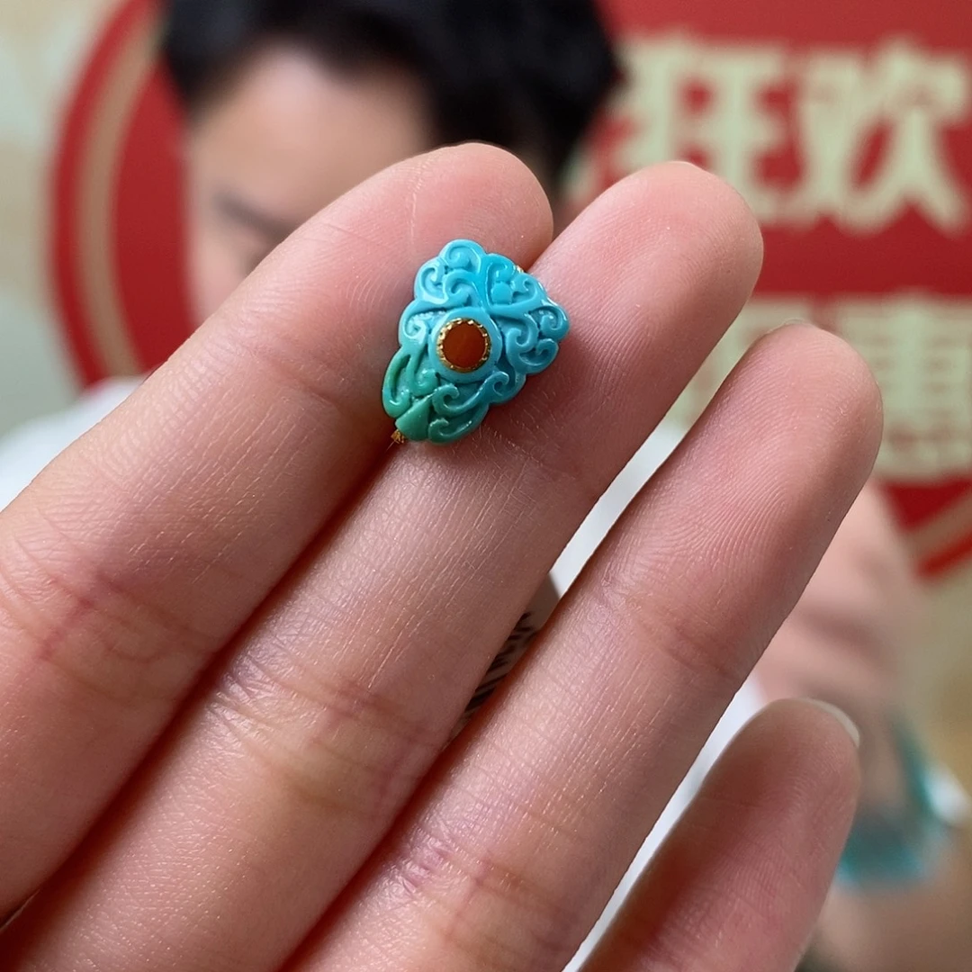 绿松石未镶嵌挂件