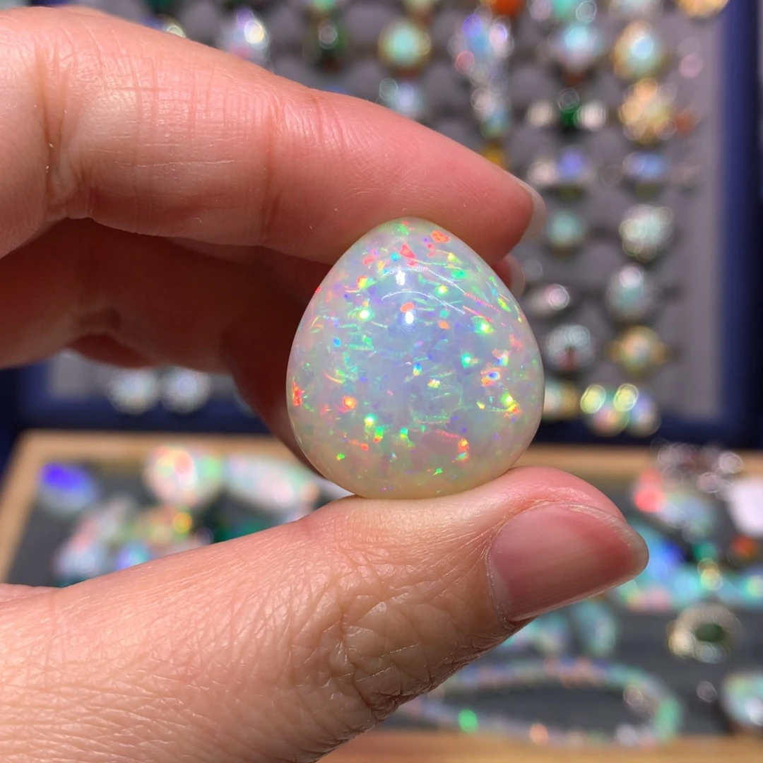 未镶嵌欧泊裸石直发