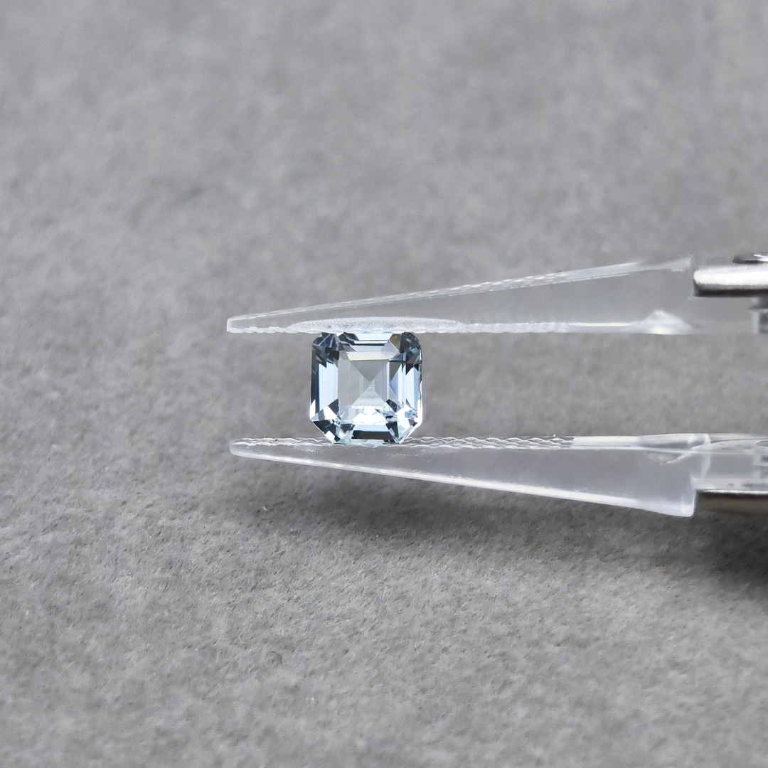 海蓝宝-0.99ct（00998624）0212