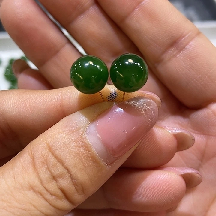 和田玉（碧玉）18K金镶嵌耳饰