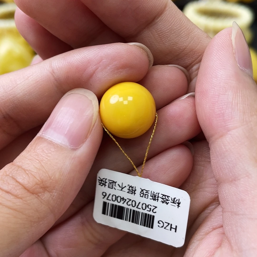 蜜蜡未镶嵌珠宝奇石鸡油黄浓蜡自然氧化13.8mm微瑕