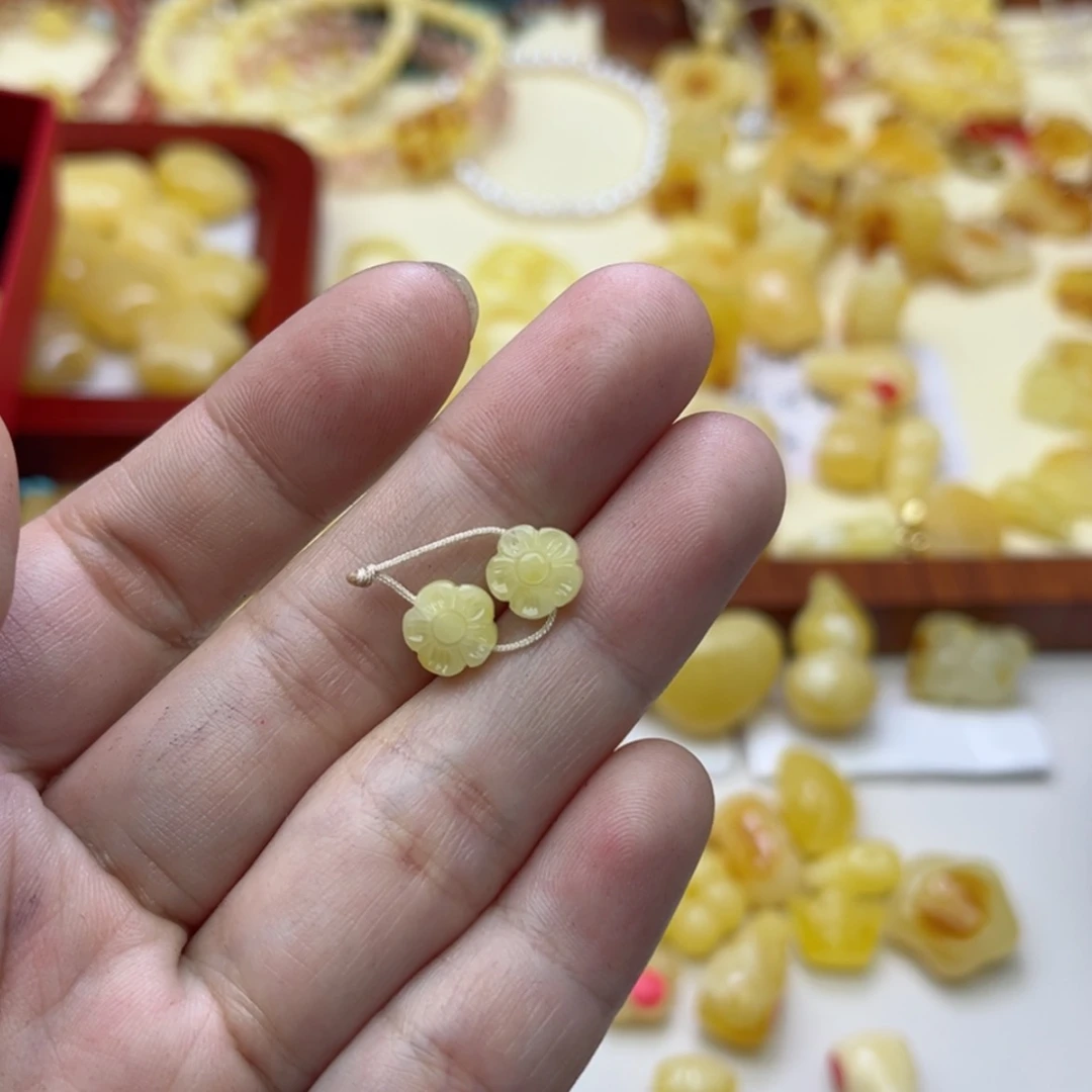 【闪购商品】蜜蜡裸石未镶嵌小*儿配饰