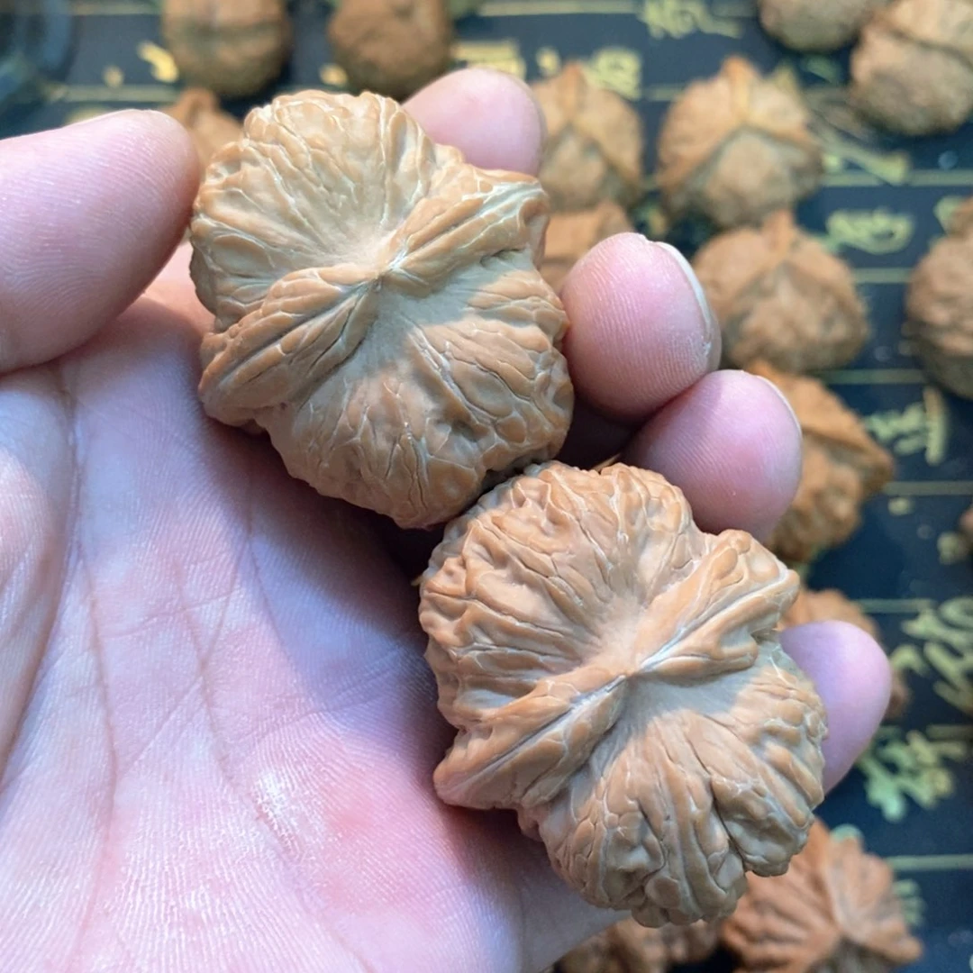 文玩麻核桃元宝 尺寸4.5