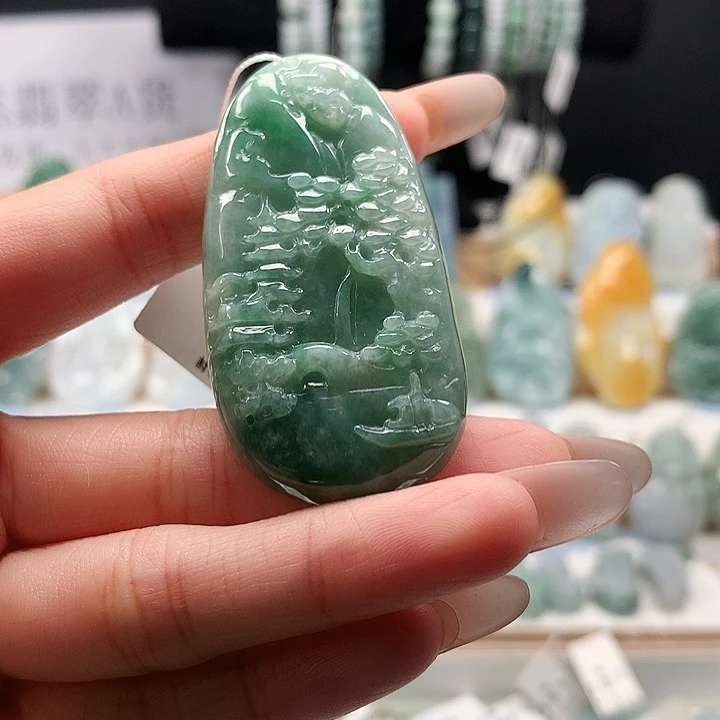 吊坠(不含链)未镶嵌翡翠