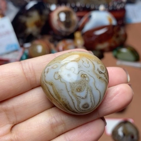 未镶嵌玛瑙/玉髓珠宝奇石