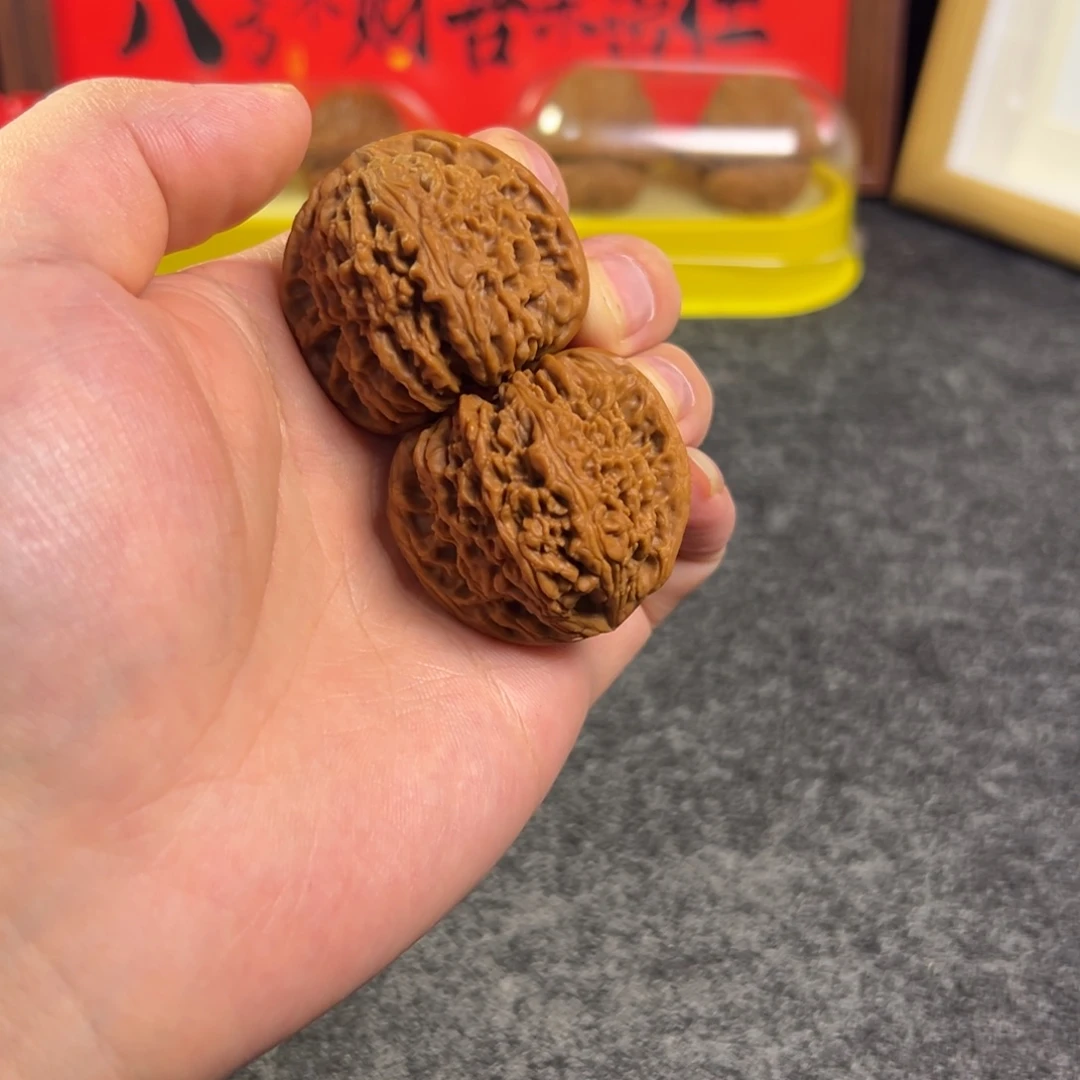 文玩核桃把件南疆有修