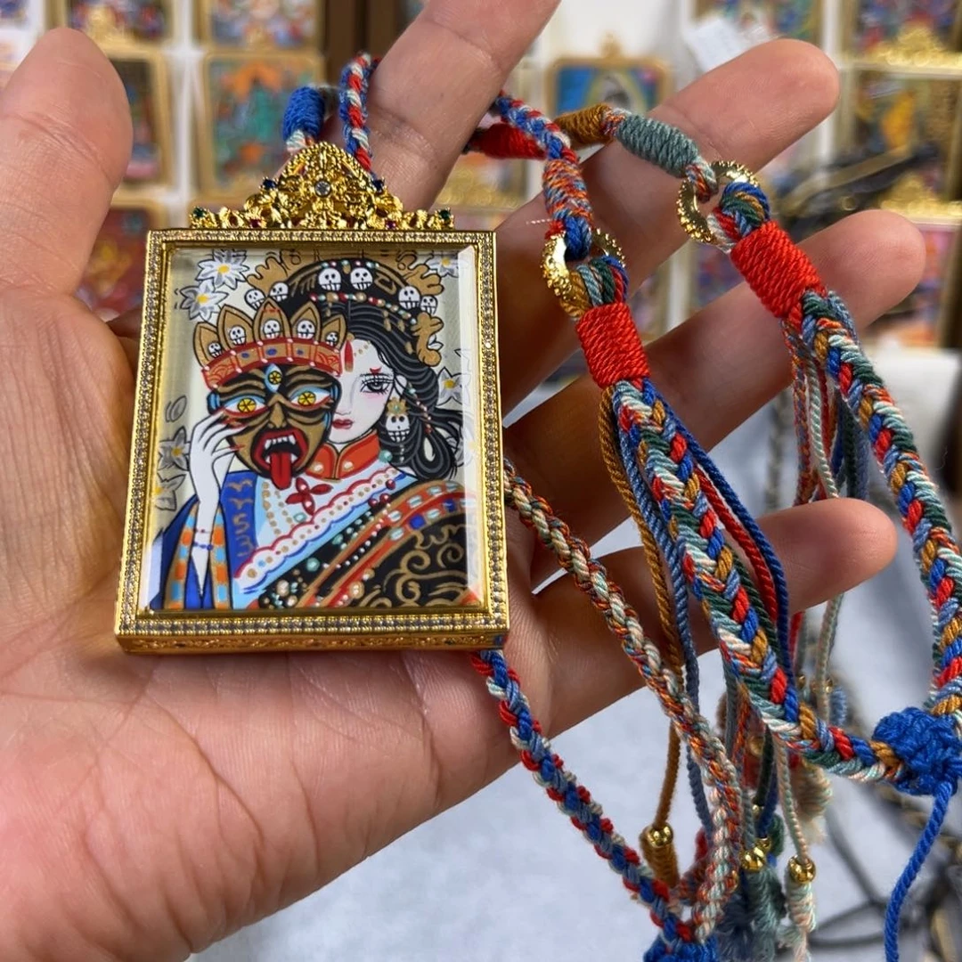 ～***～吊坠装裱画前世今生