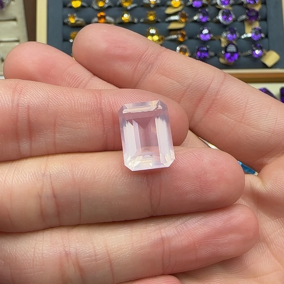 芙蓉石珠宝半成品未镶嵌纯天然粉水晶裸石定制