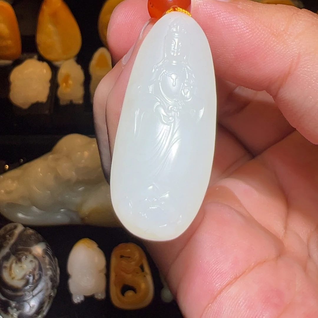 三***友和田玉未镶嵌颈饰