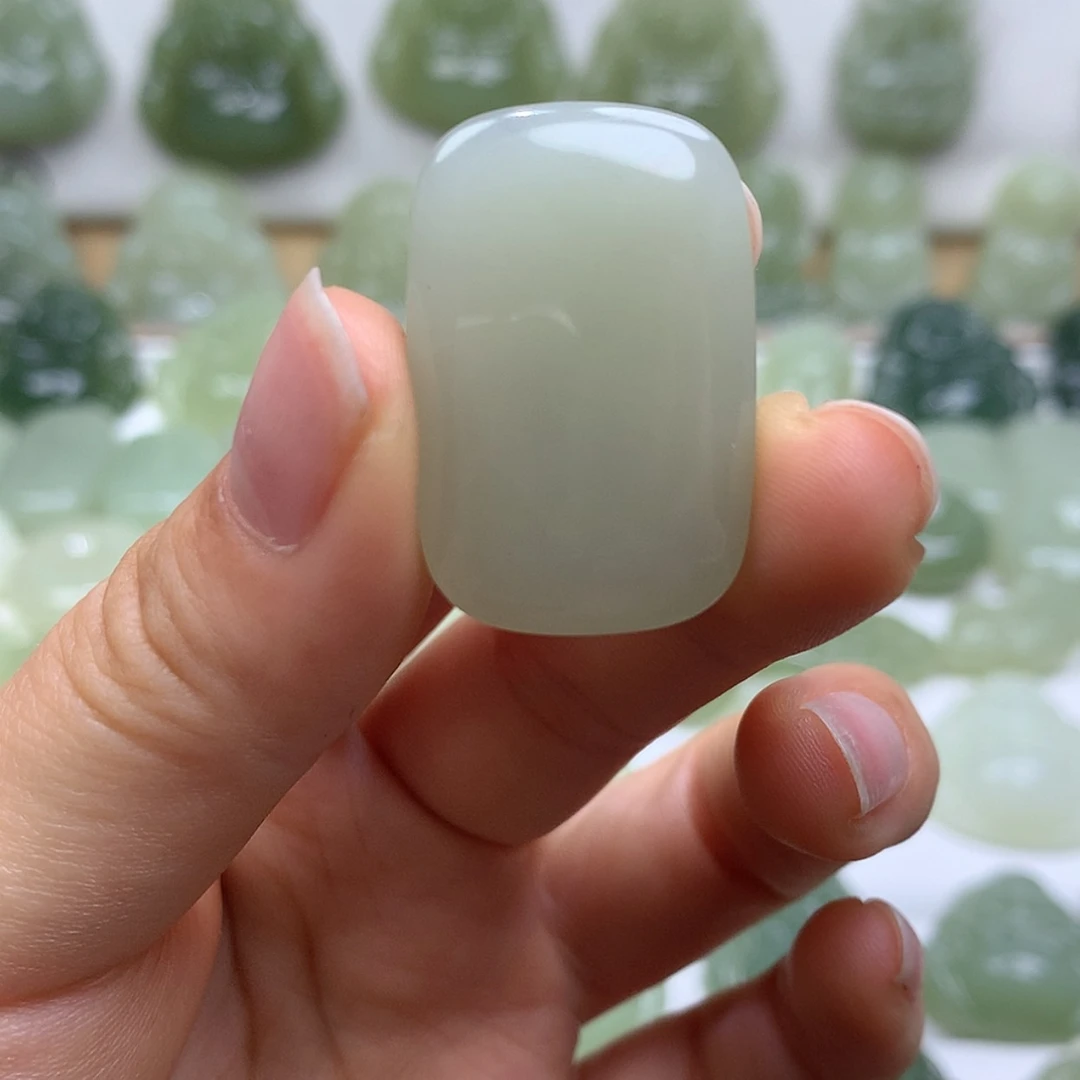 【闪购商品】颈饰未镶嵌和田玉