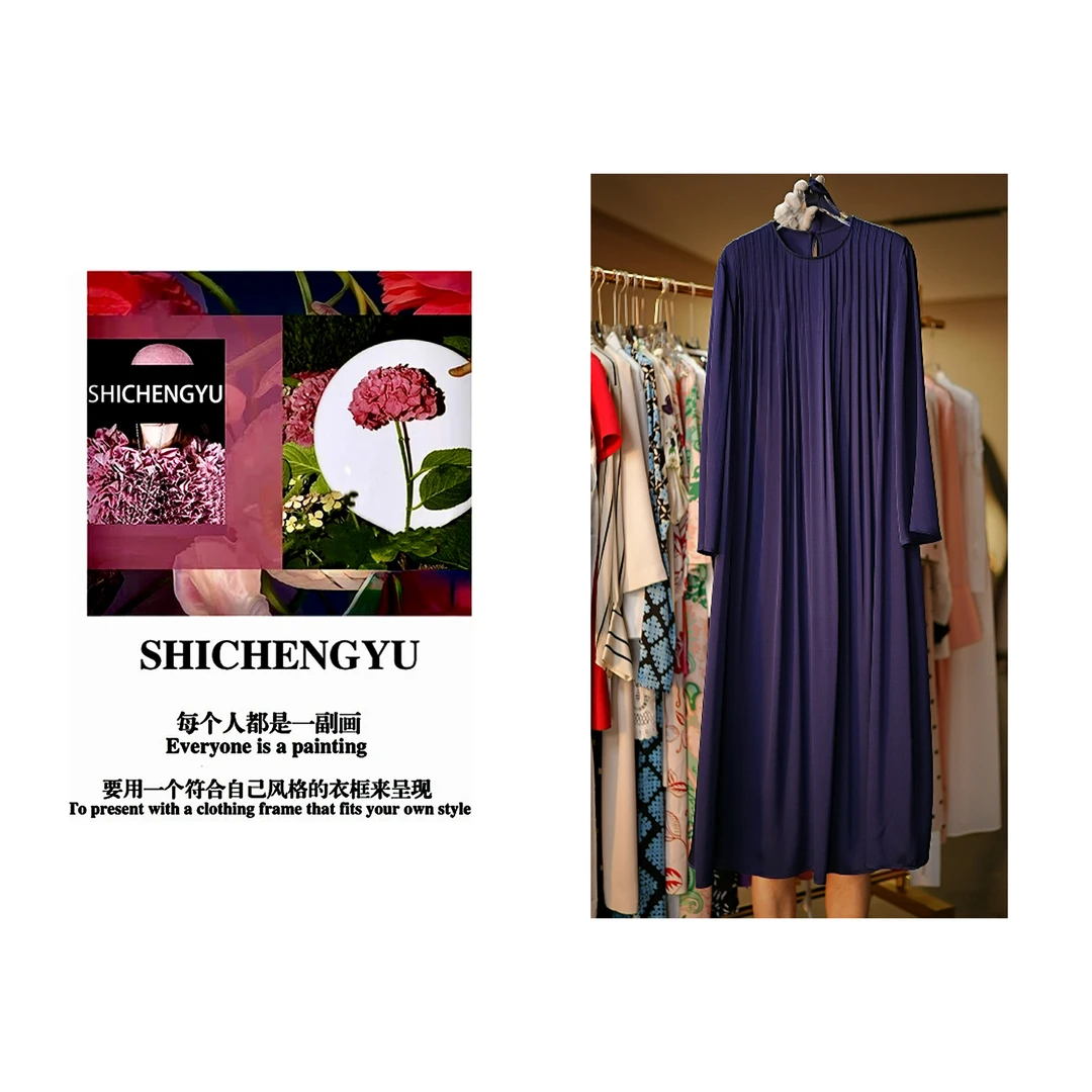 「SHICHENGYU」时尚设计师新款藏青色百褶纹圆领连衣裙