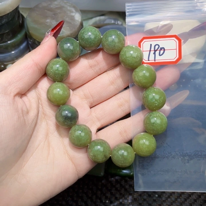 和田玉和田玉边角料随机发未镶嵌