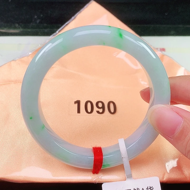 未镶嵌手镯翡翠翡翠手镯