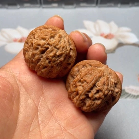 【闪购商品】把件文玩核桃血麒麟边39.5