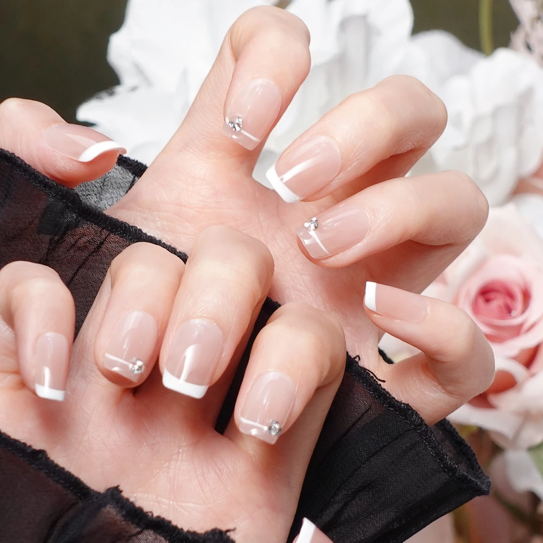 ROSE GUIDE ·伊能静同款 法式心心 纯手工穿戴甲