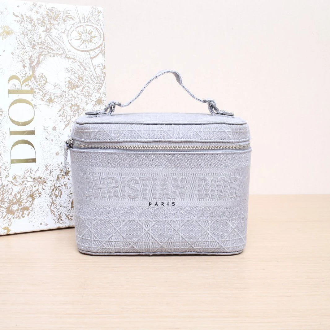 95新 DIOR/迪奥 【活动黑黑】化妆包 大号 24 灰色 帆布 银扣