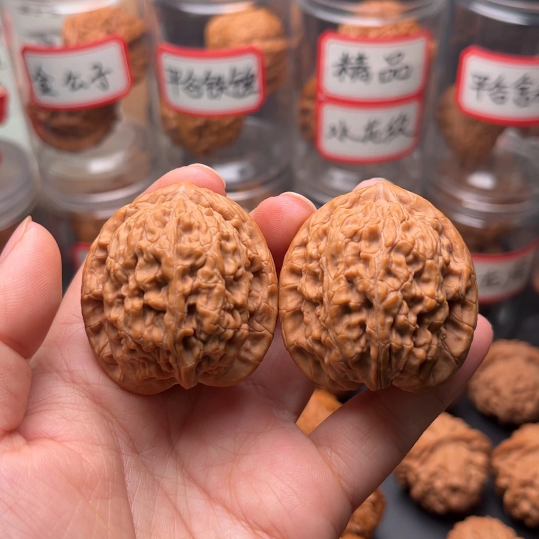 文玩核桃把件40全品蚂蚁王