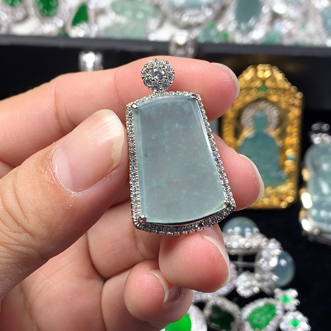 翡翠未镶嵌吊坠(不含链)