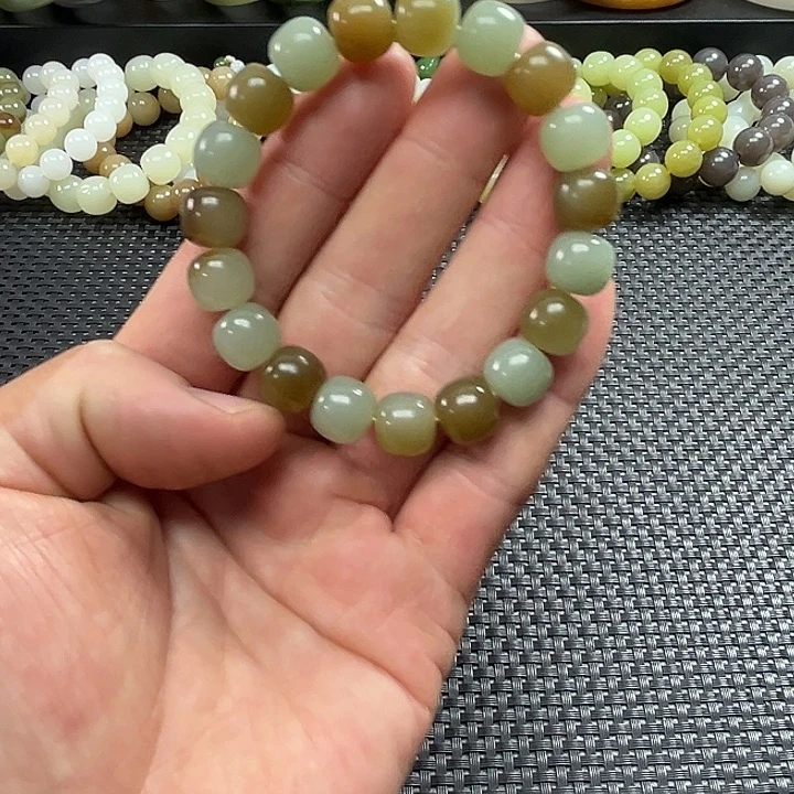 和田玉未镶嵌手串