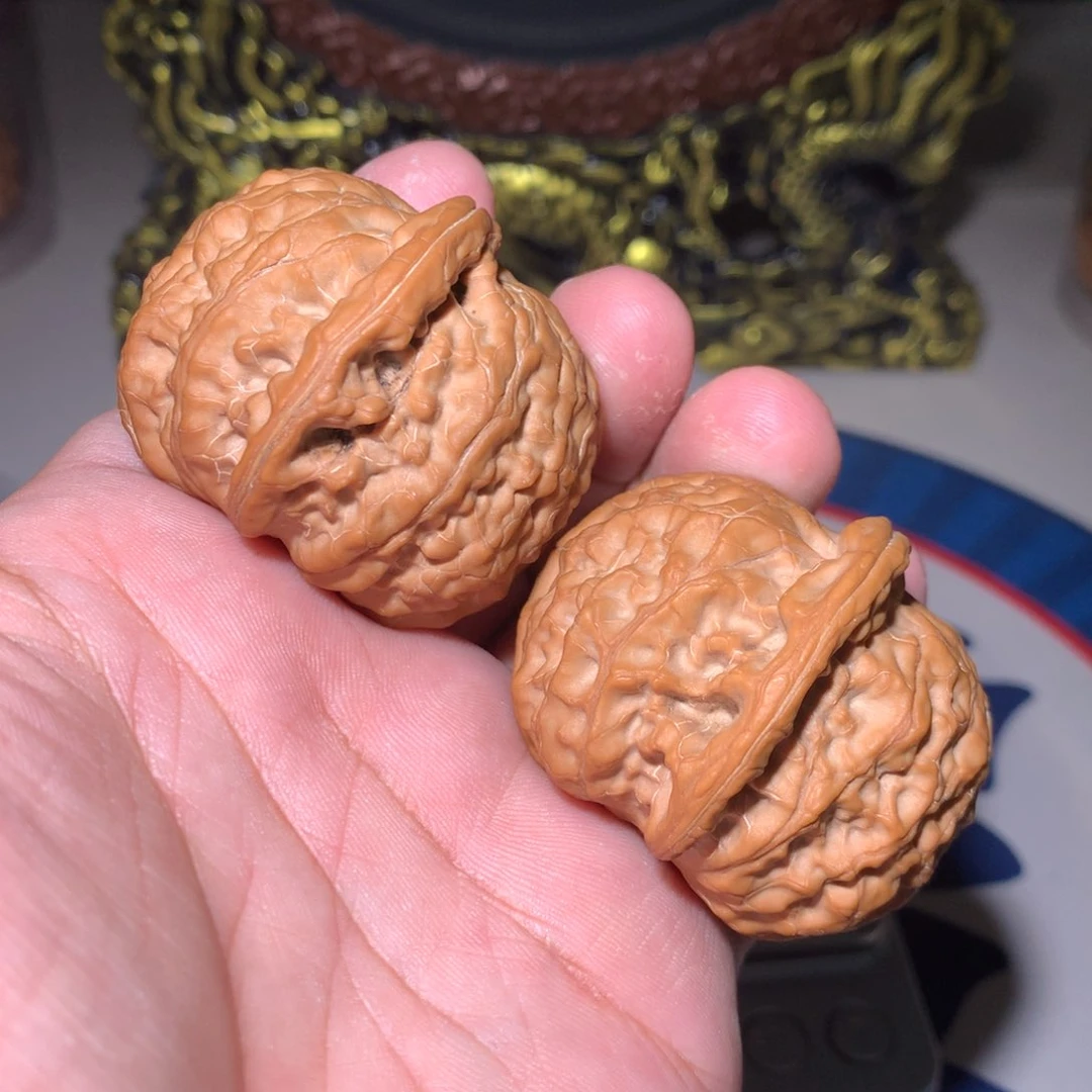 文玩核桃把件麒麟王43克重466