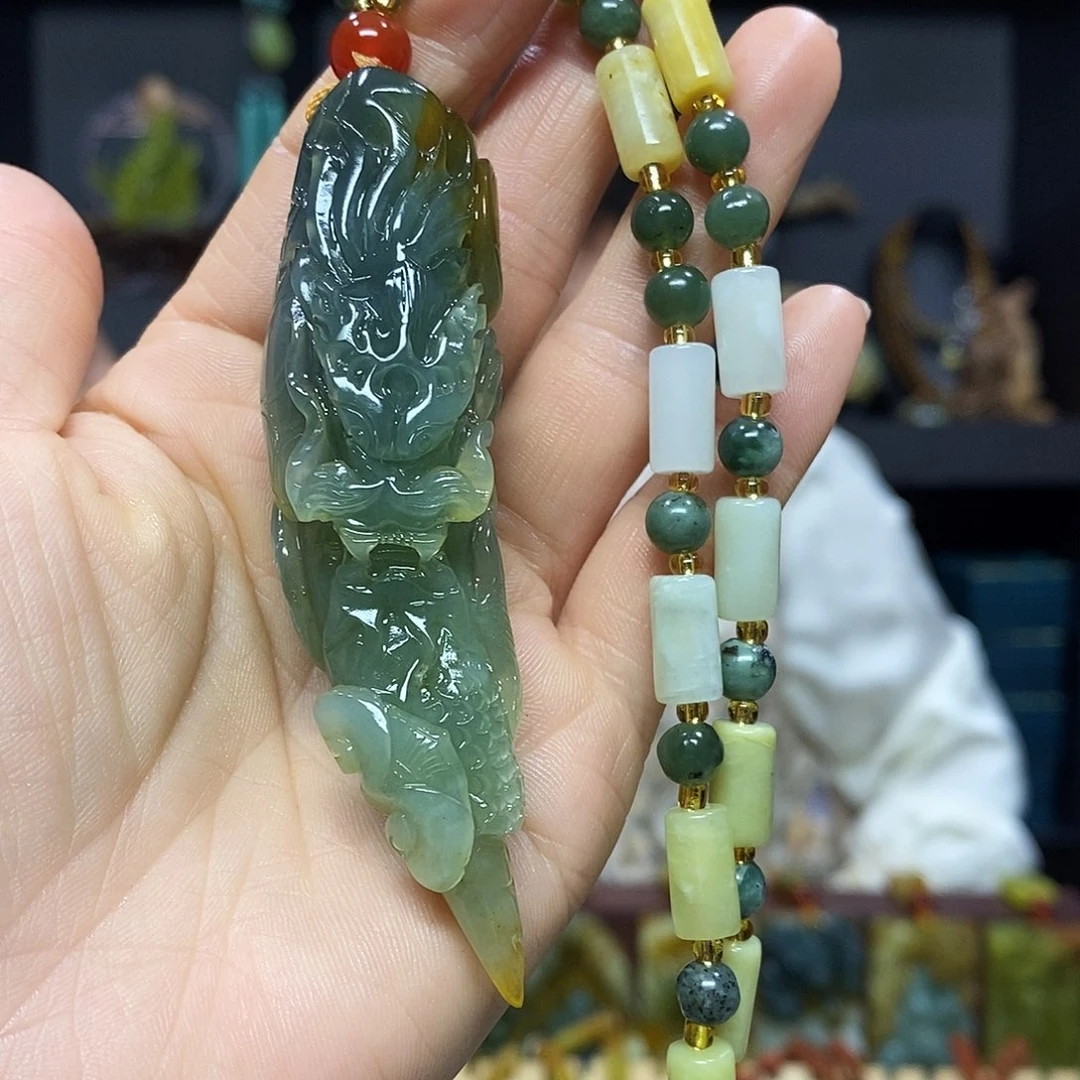 未镶嵌岫玉挂件吊坠