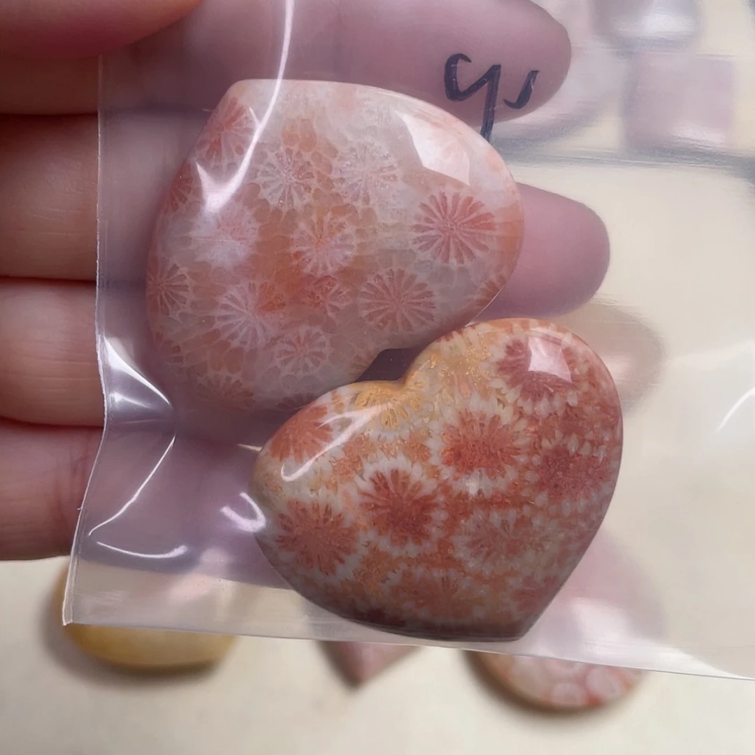 【闪购商品】未镶嵌吊坠(赠链)硅化玉小*仙
