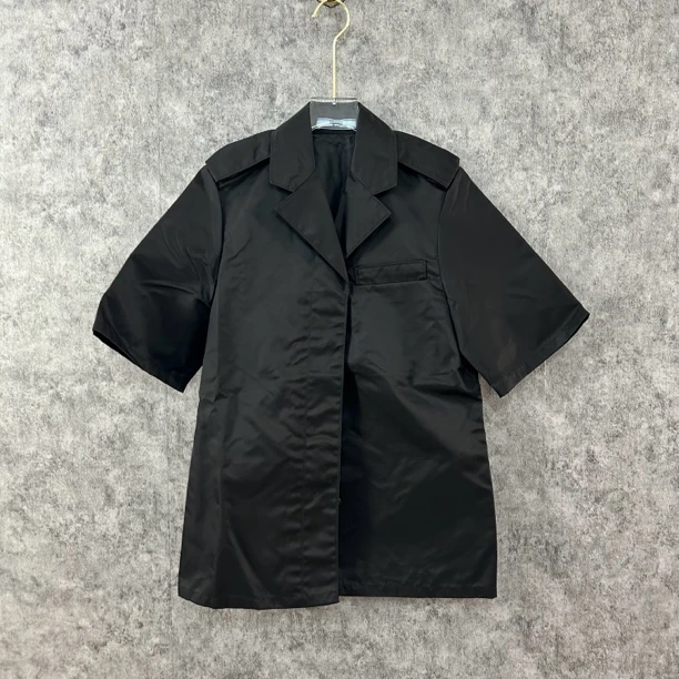 95新 Prada/普拉达 Prada黑色半袖外套