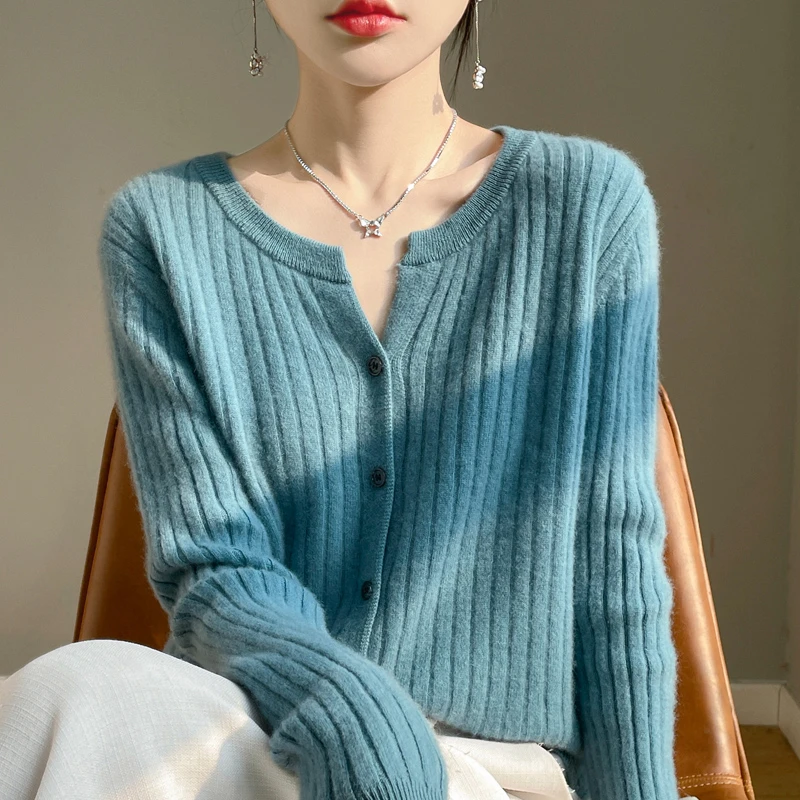 【现货宠粉】新款长袖毛衫女显瘦法式亲肤春秋打底毛衣圆领针织开衫