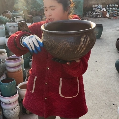 口30高18瑕疵盆子。