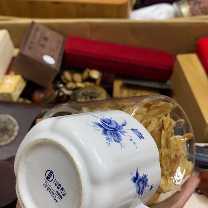 瓷中古工艺品一件