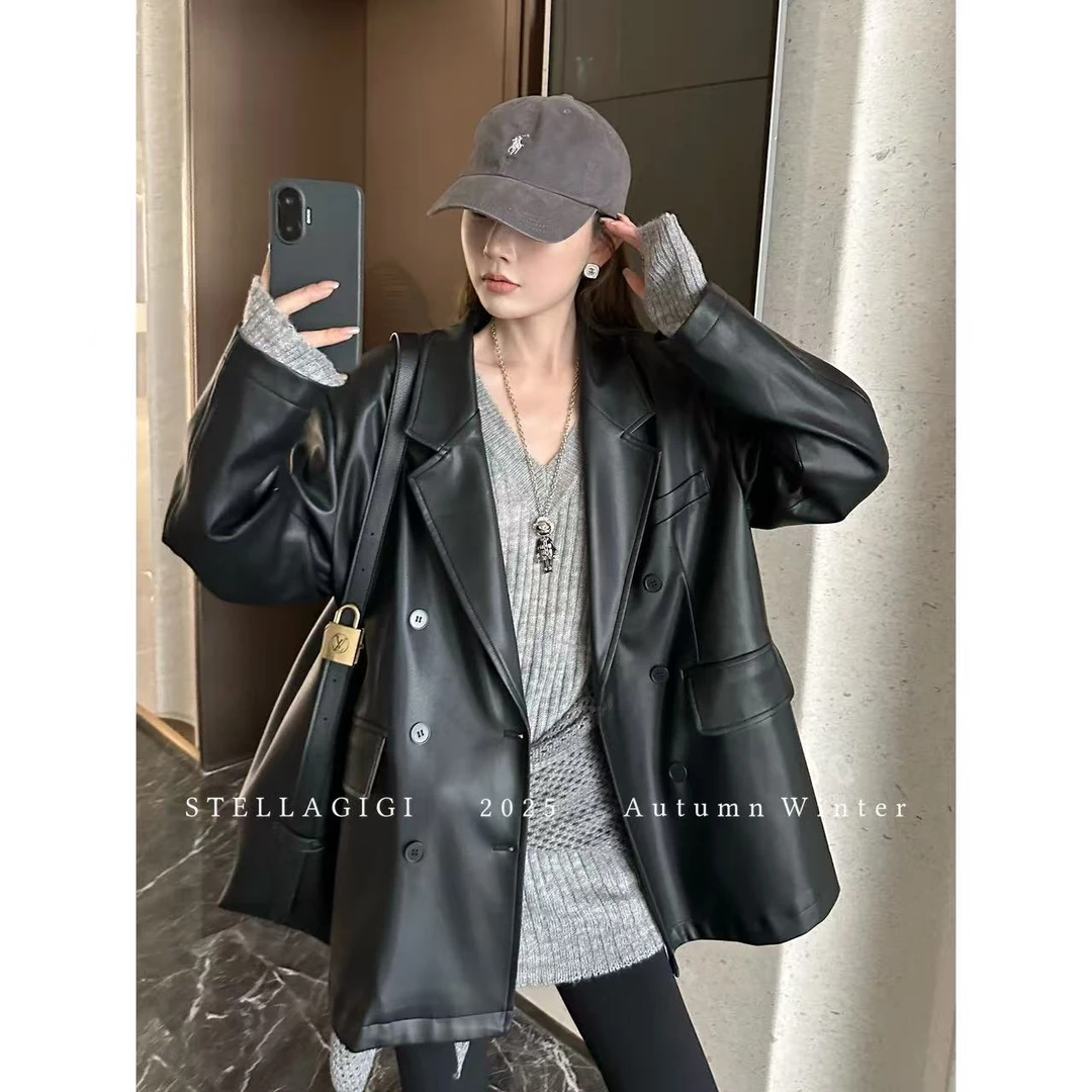 SG / 杨依姗 AW经典腔调 复古排扣西装皮衣外套WT-20252121