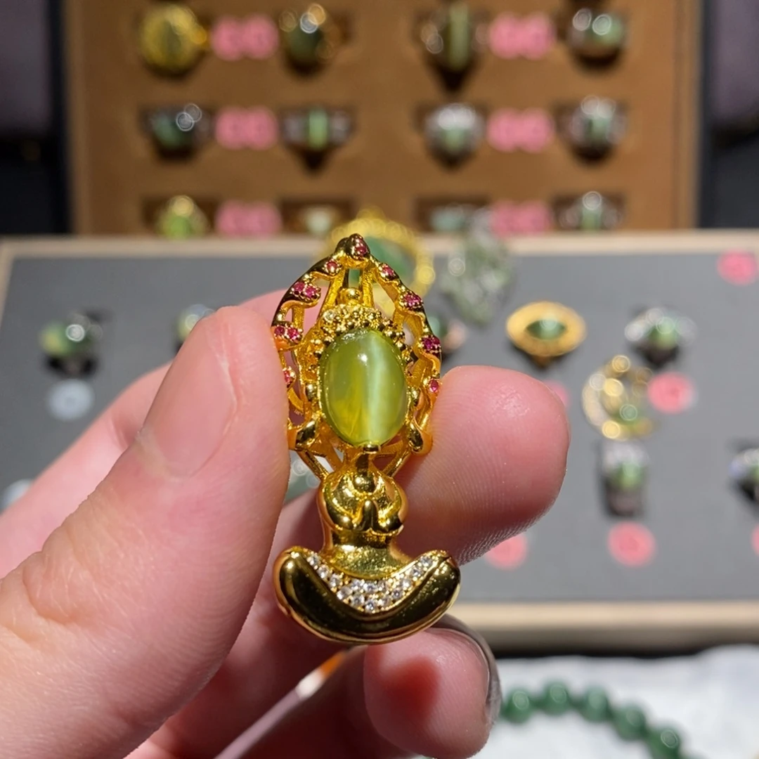 辰***宁和田玉未镶嵌戒指