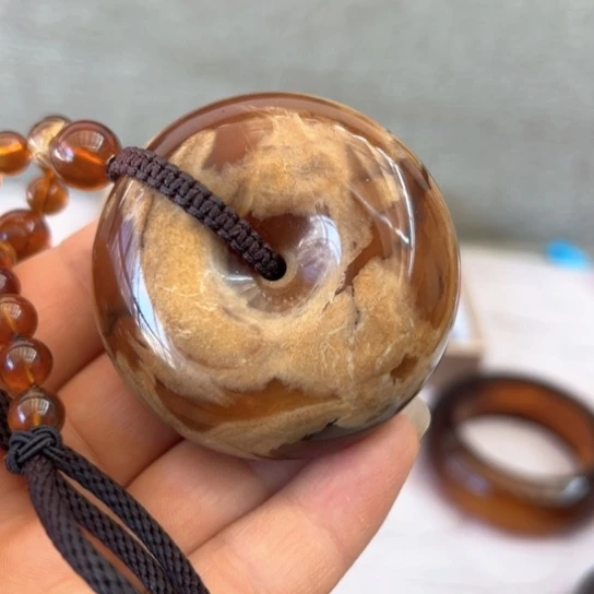 琥珀手镯未镶嵌溶洞蜜平安扣