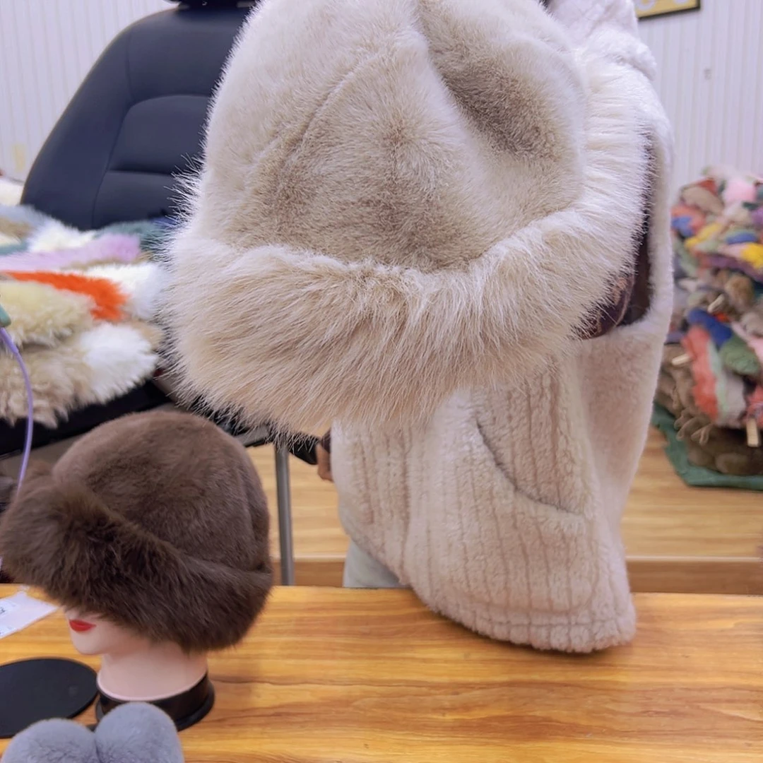 毛绒特价处理帽子