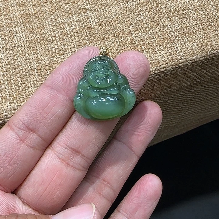 和田玉（碧玉）颈饰18K金镶嵌卡25的