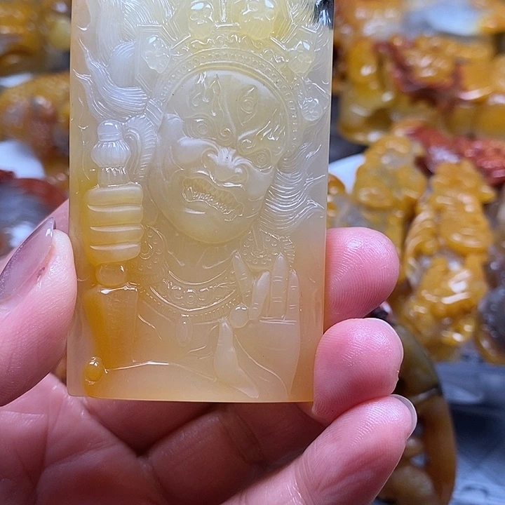 石英质玉（黄龙玉）合金颈饰