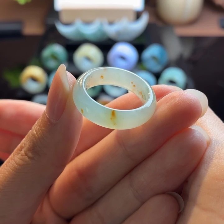 定制翡翠未镶嵌18圈口