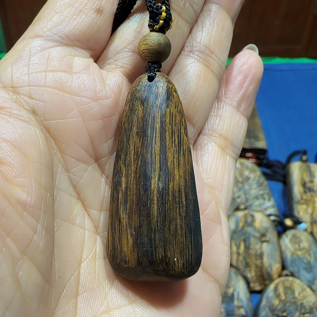 沉香沉香碎屑海南白奇乌身天然瘤疤舍利子