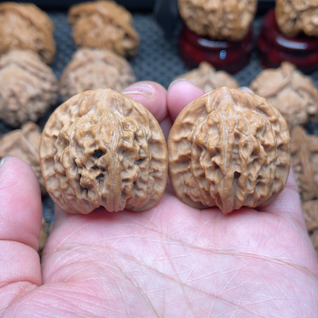 文玩核桃吊坠天地狮子头