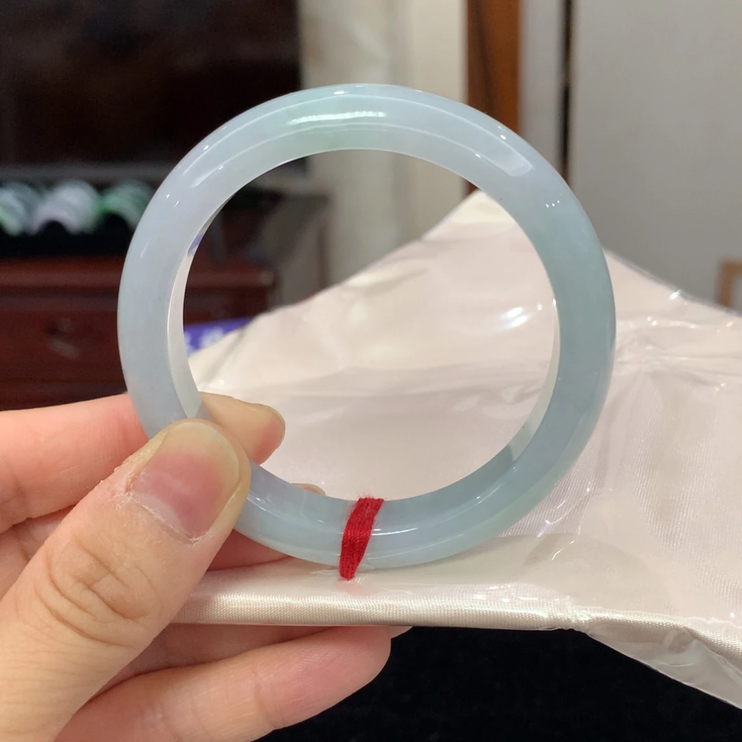 未镶嵌手镯翡翠小****?（3天鉴赏期）未镶嵌圈口53.7