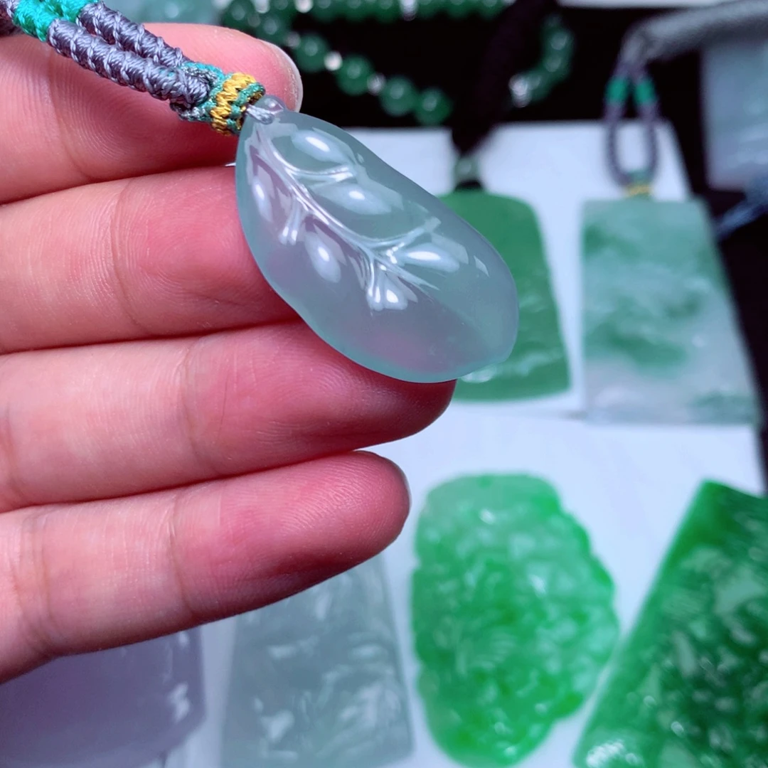 颈饰未镶嵌翡翠天然A货翡翠